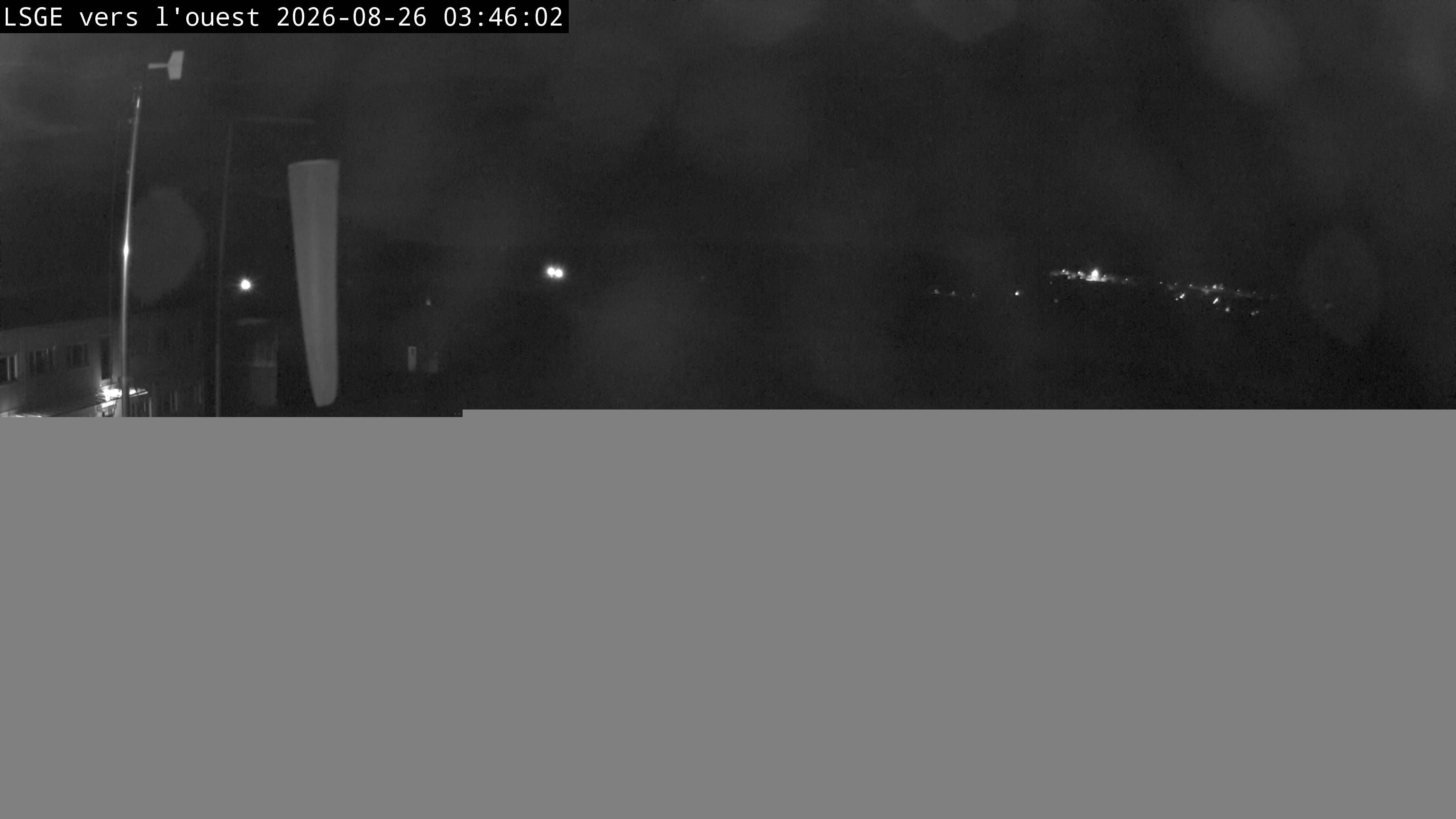 Ecuvillens › Westen: Hangar 8
