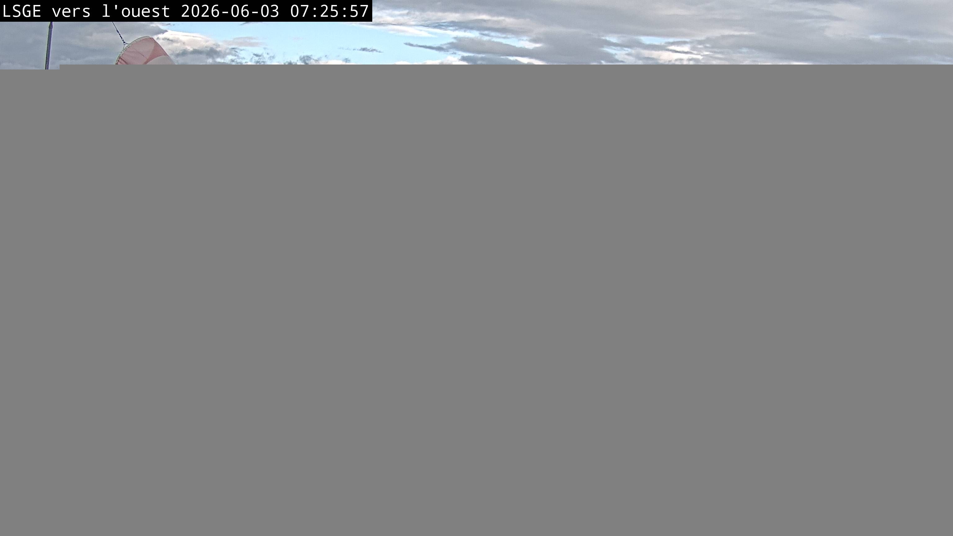 Ecuvillens › Westen: Hangar 8