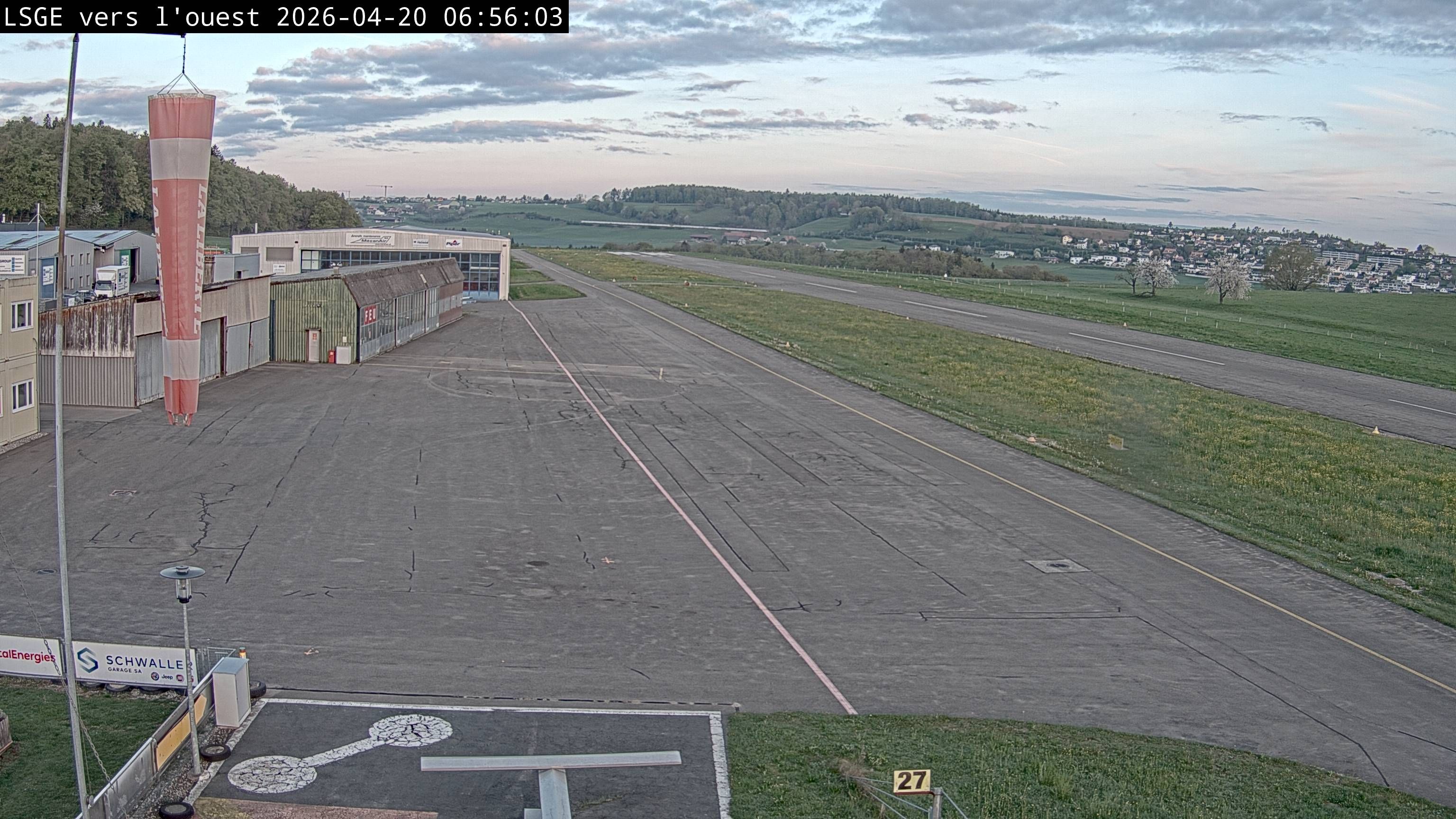 Ecuvillens: Aérodrome Régional Fribourg - Ouest - West