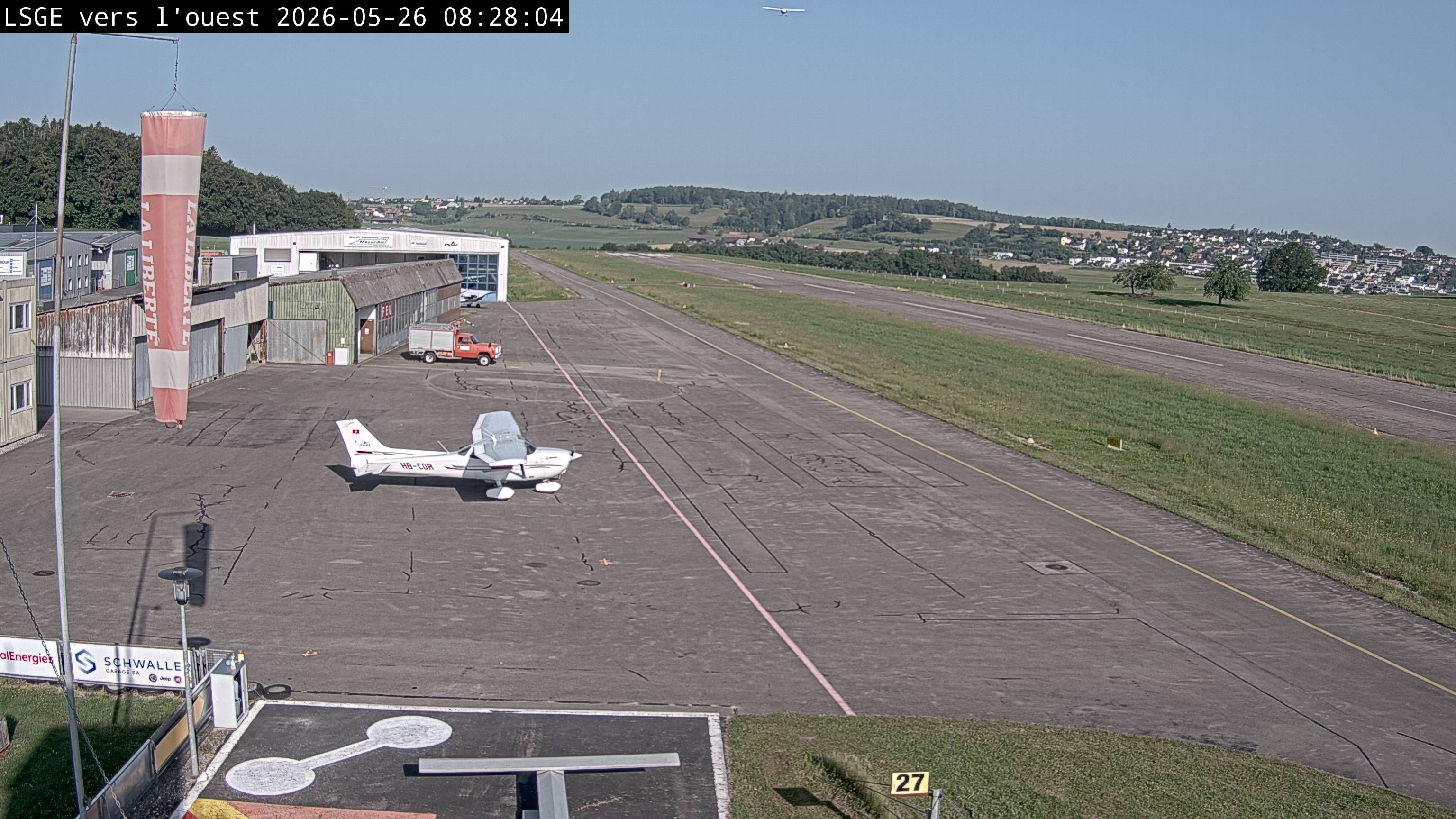 Ecuvillens › Westen: Hangar 8