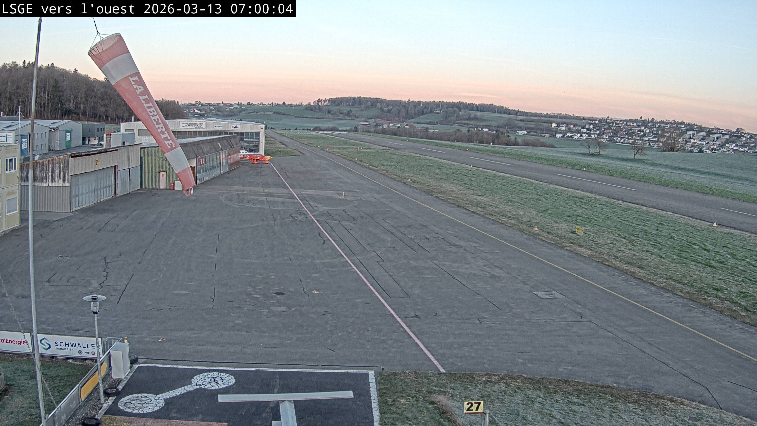 Ecuvillens: Aérodrome Régional Fribourg - Ouest - West