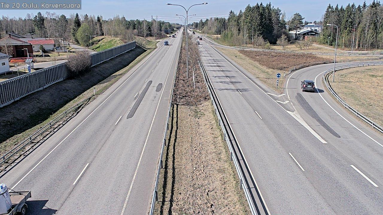 Traffic Cam Oulu: Tie 20 Korvensuora - Ouluun