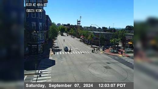 Traffic Cam Berkeley › North: T250S -- SR-123 : 40th Street - Looking South