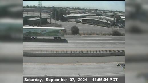 Traffic Cam Modesto › North: NB SR 99 N/O Kansas Ave