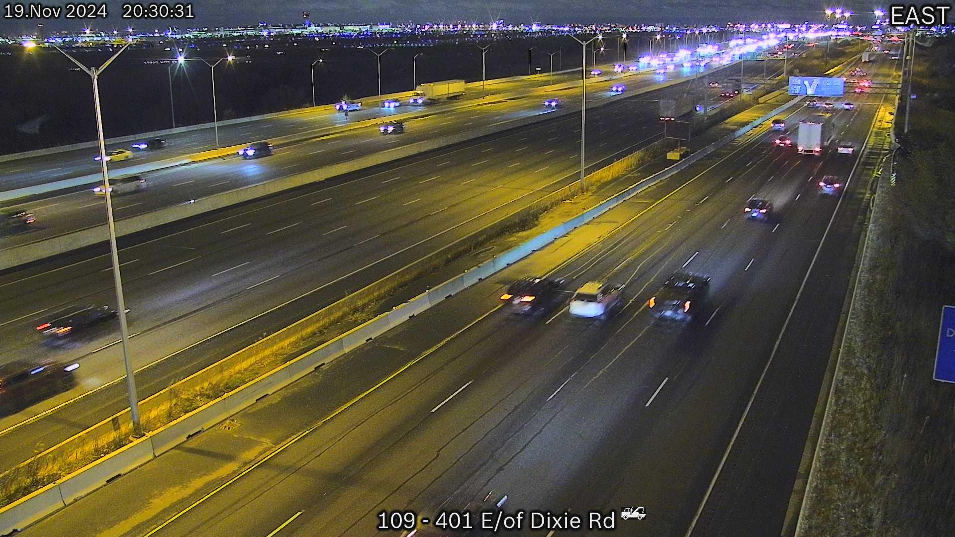 Mississauga: Highway 401 near Etobicoke Creek