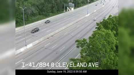 Traffic Cam West Allis: I-//US  @ Cleveland Ave