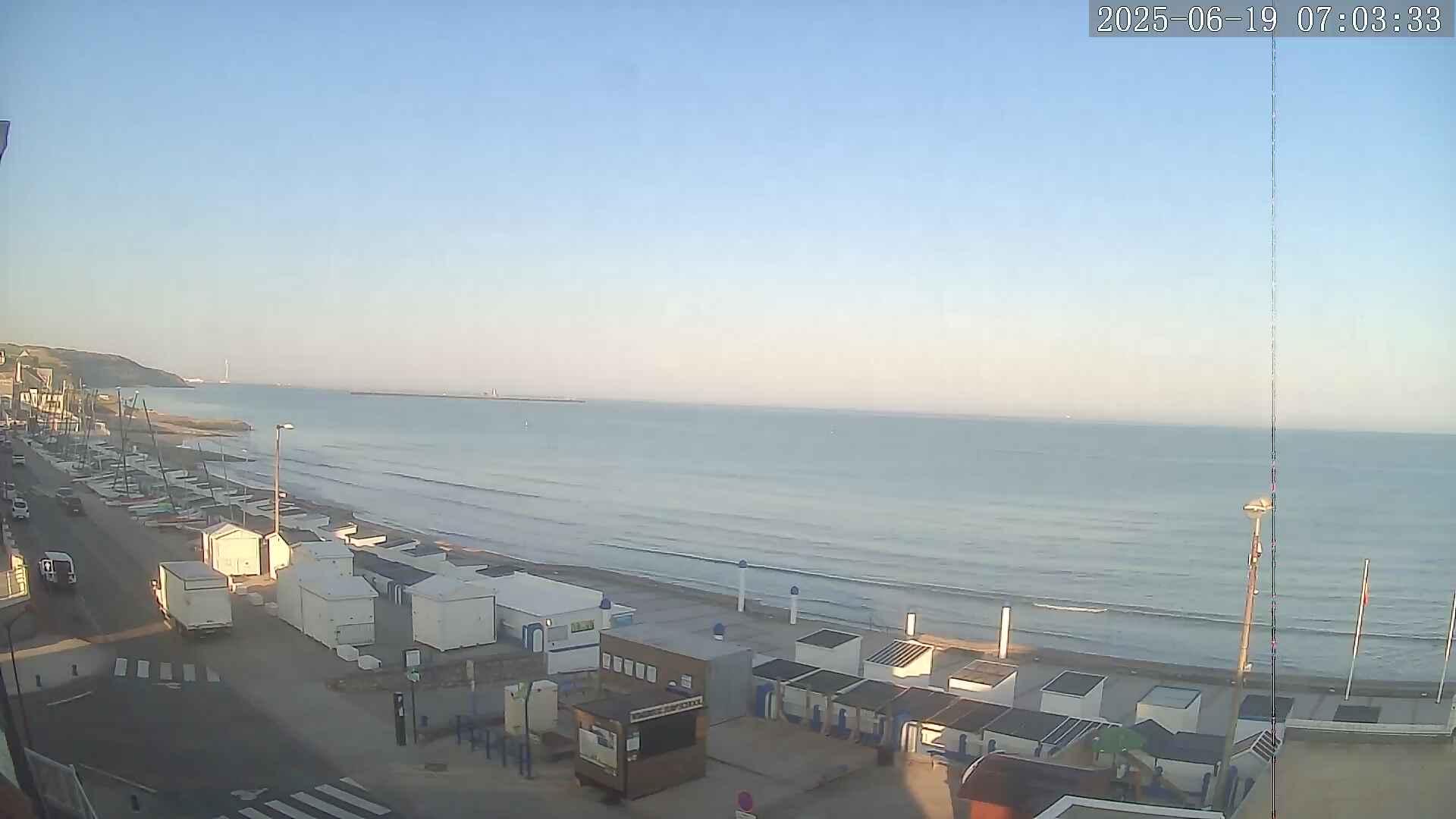Wimereux West Coast: Harbor Views & Weather Webcam