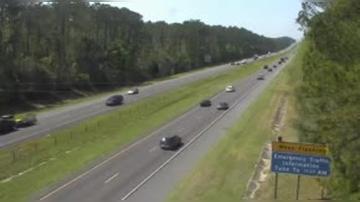 Traffic Cam Daphne › West: MOB-CAM-C