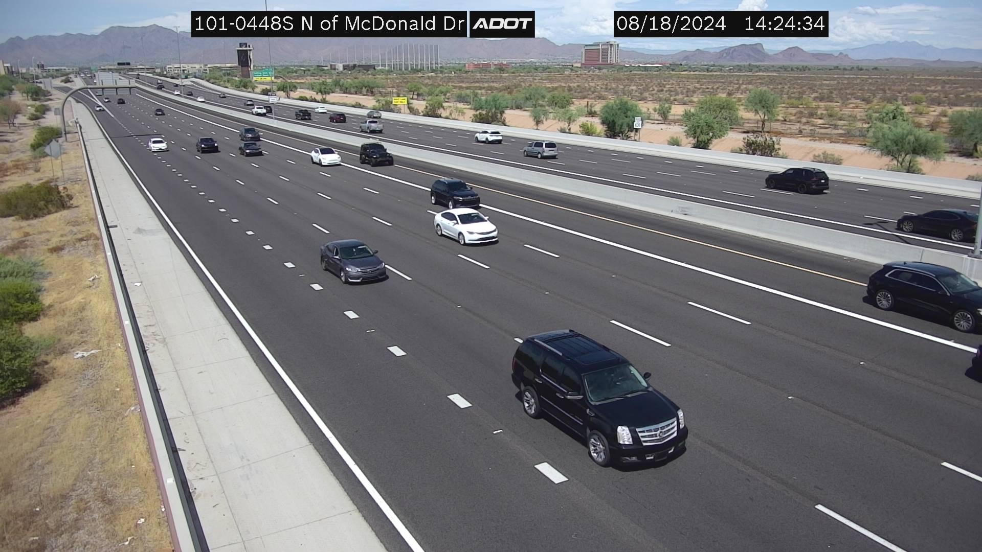 Traffic Cam Scottsdale › South: I-101 SB 44.80 @N of McDonald Dr