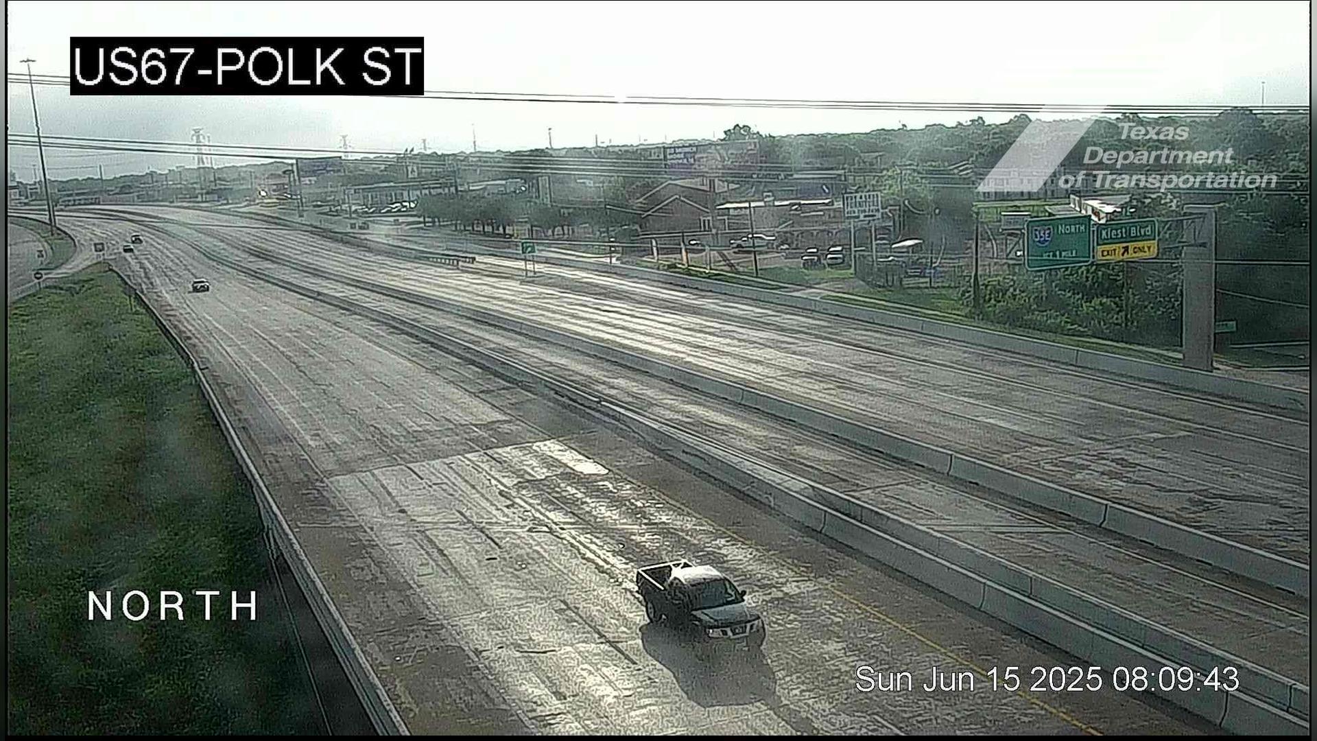 Traffic Cam Dallas › North: US 67 @ Polk