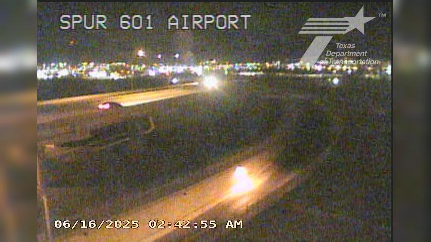 Traffic Cam El Paso › West: SP-601 @ Airport