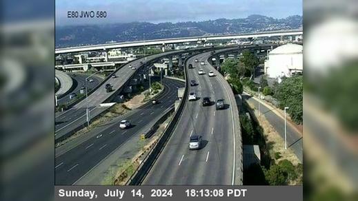Traffic Cam Oakland › East: TVA71 -- I-580 : AT JEO 80 JCT