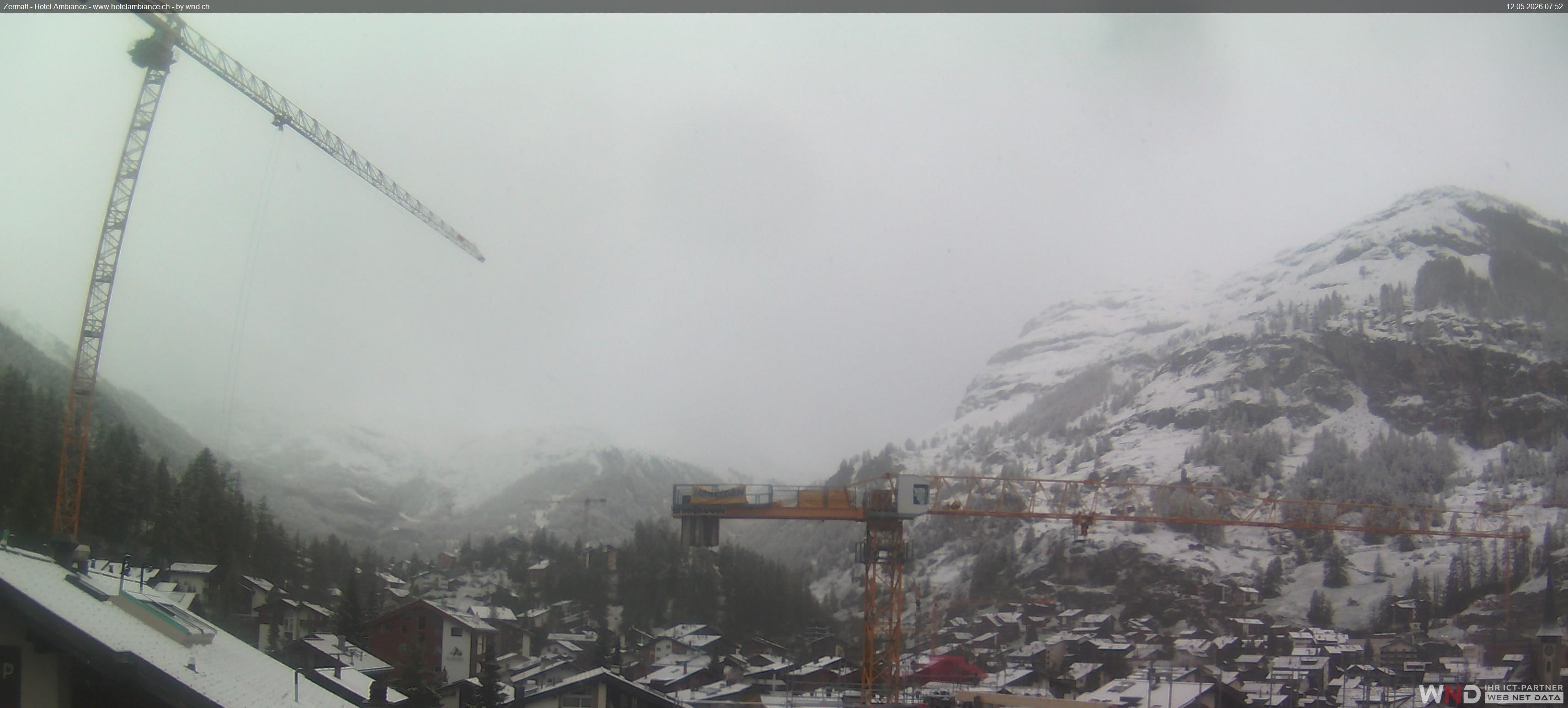 Zermatt: Blick auf das Matterhorn vom Balkon des Hotel Ambiance