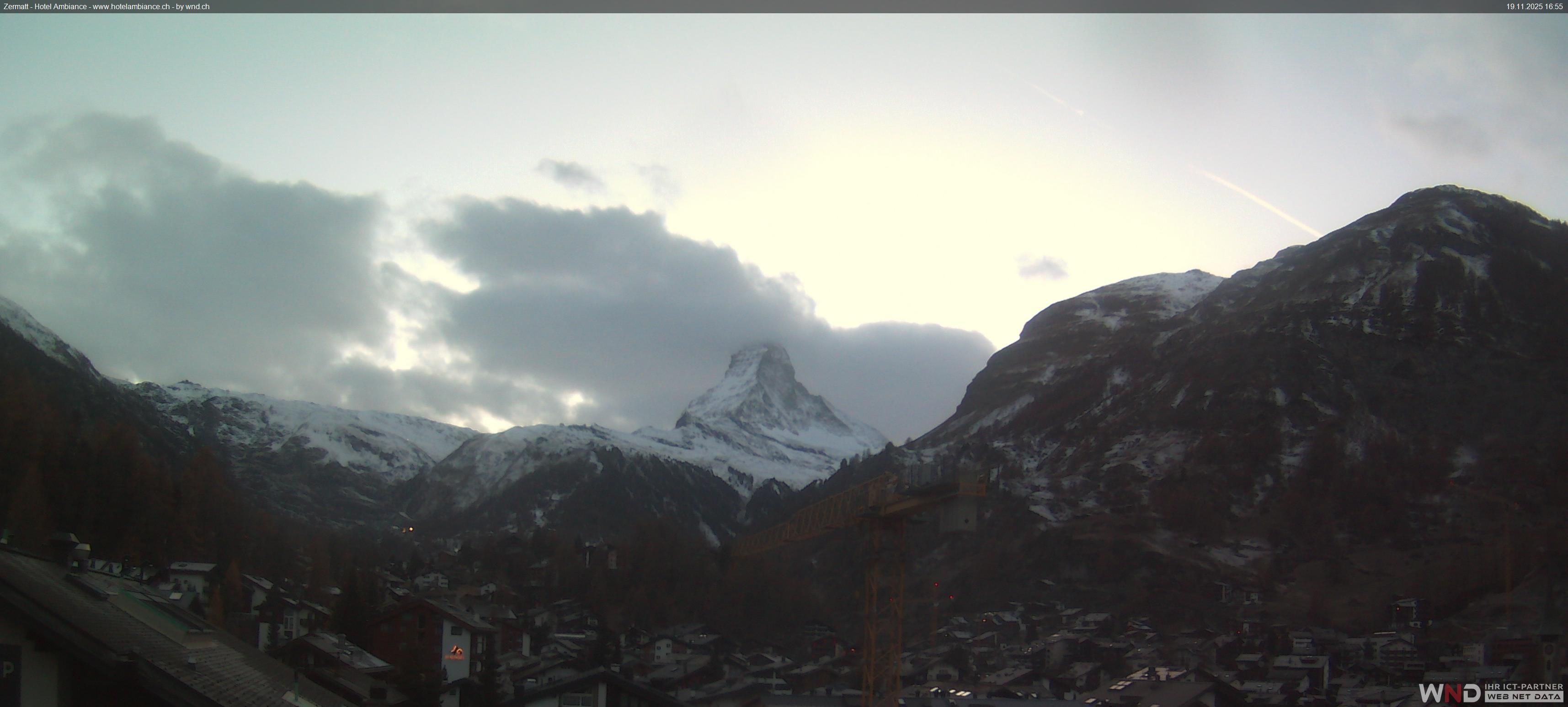 Zermatt: Blick auf das Matterhorn vom Balkon des Hotel Ambiance