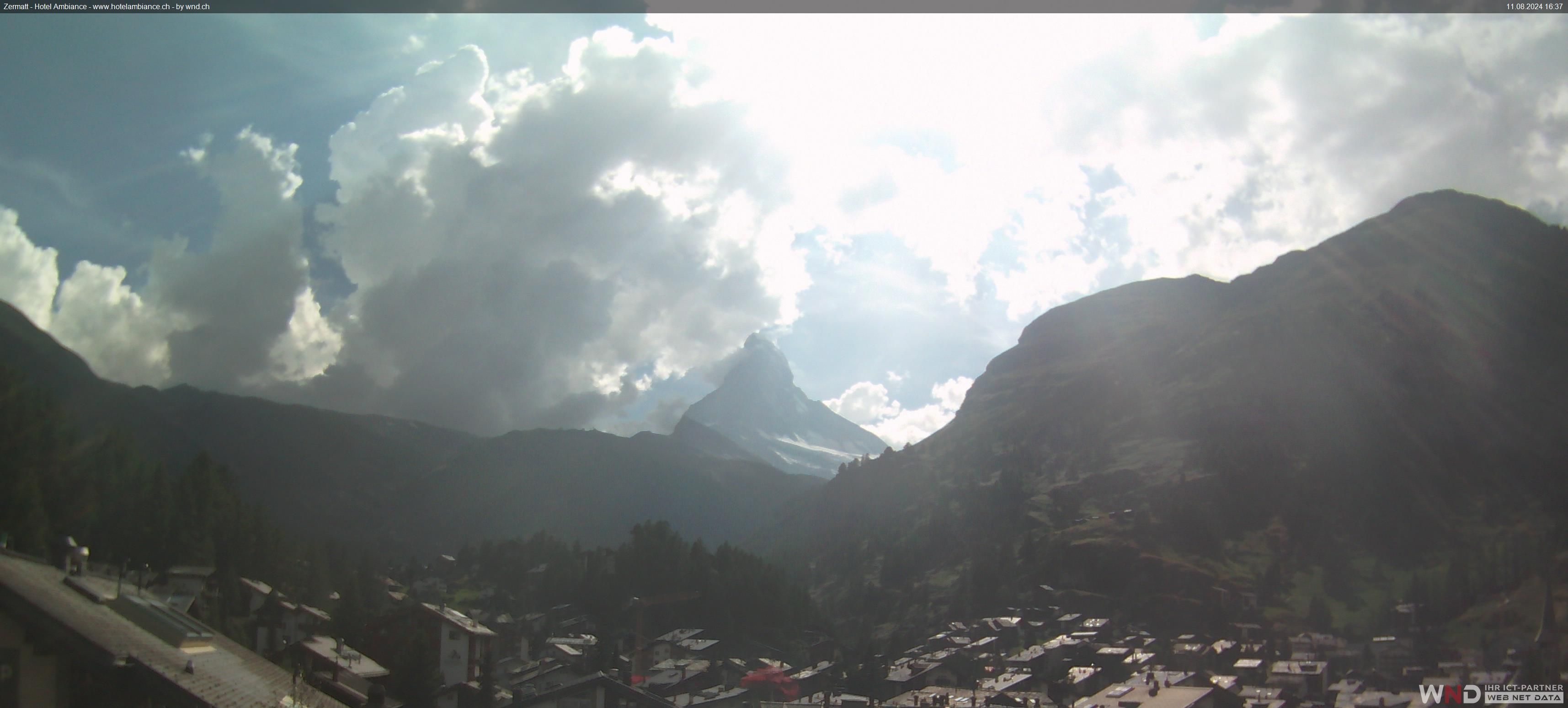 Zermatt: Blick auf das Matterhorn vom Balkon des Hotel Ambiance