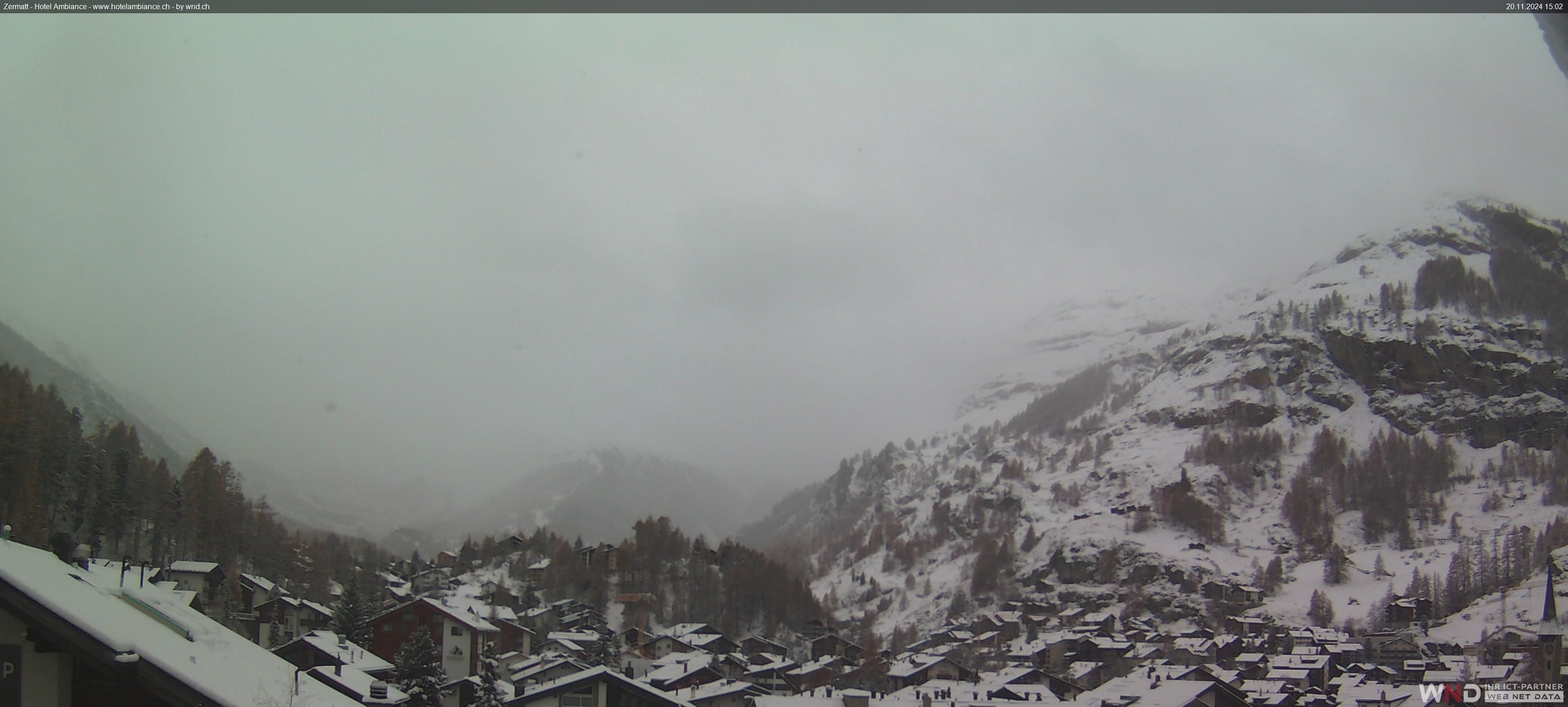 Zermatt: Blick auf das Matterhorn vom Balkon des Hotel Ambiance