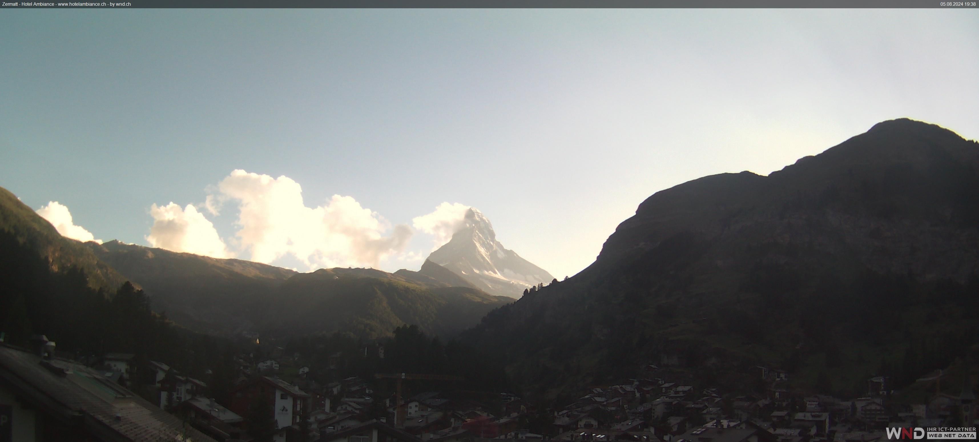 Zermatt: Blick auf das Matterhorn vom Balkon des Hotel Ambiance