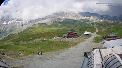 immagine della webcam nei dintorni di Valtournenche: webcam Cervinia Plan Maison