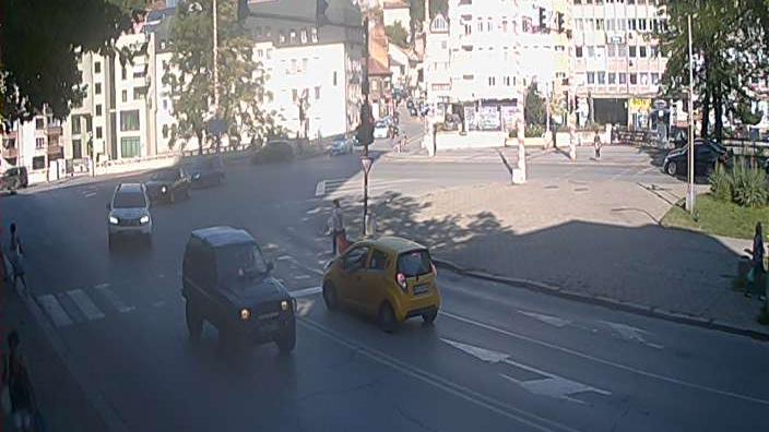 Traffic Cam Yasenite: Hotel Balkan