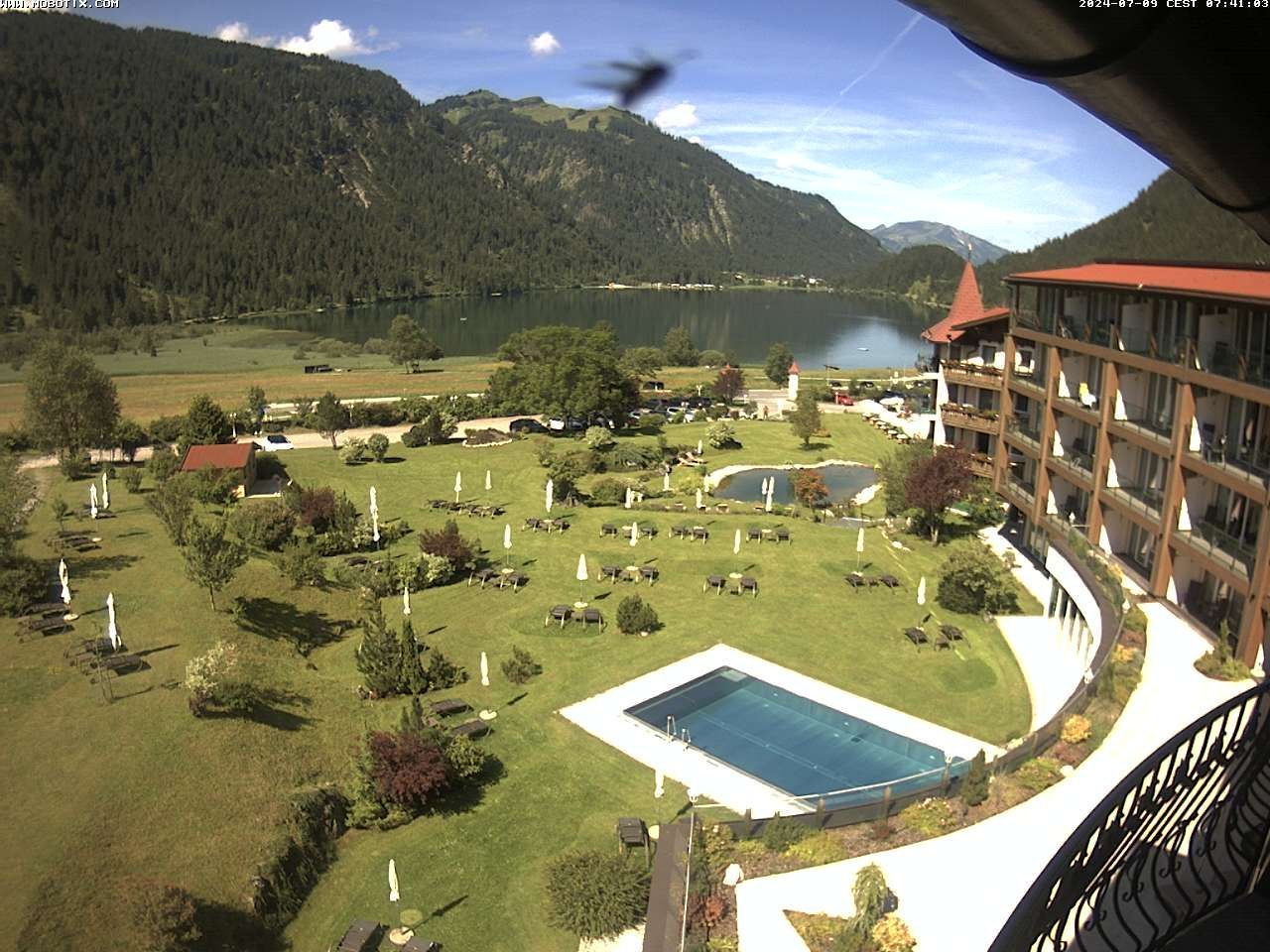 Traffic Cam Gemeinde Nesselwangle › West: Romantik Resort & Spa Der Laterndl Hof****s - Haldensee