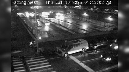 Traffic Cam Manhattan Community Board 12: Amsterdam Avenue @ 178 Street