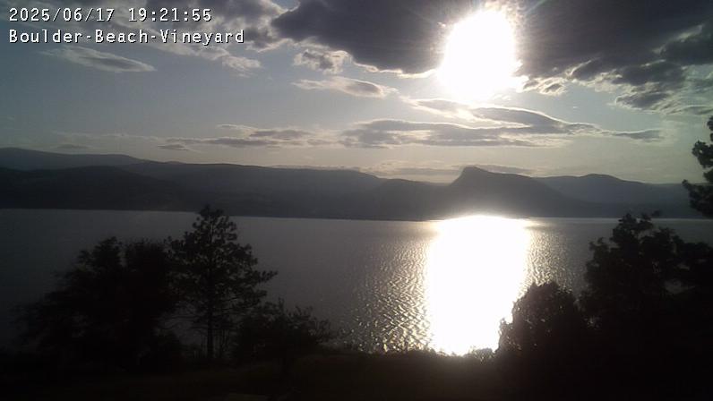 Okanagan Lake Serenity Webcam