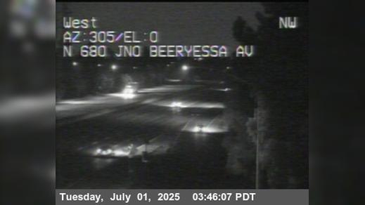 Traffic Cam Berryessa › North: TVF53 -- I-680 : Just North Of - Avenue