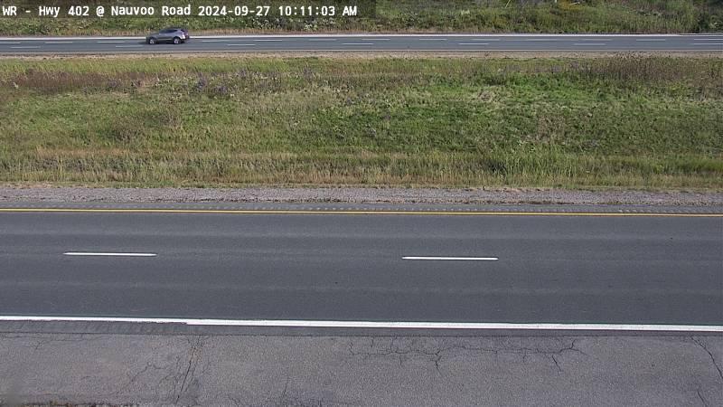 Traffic Cam Warwick: Highway 402 near Nauvoo Road