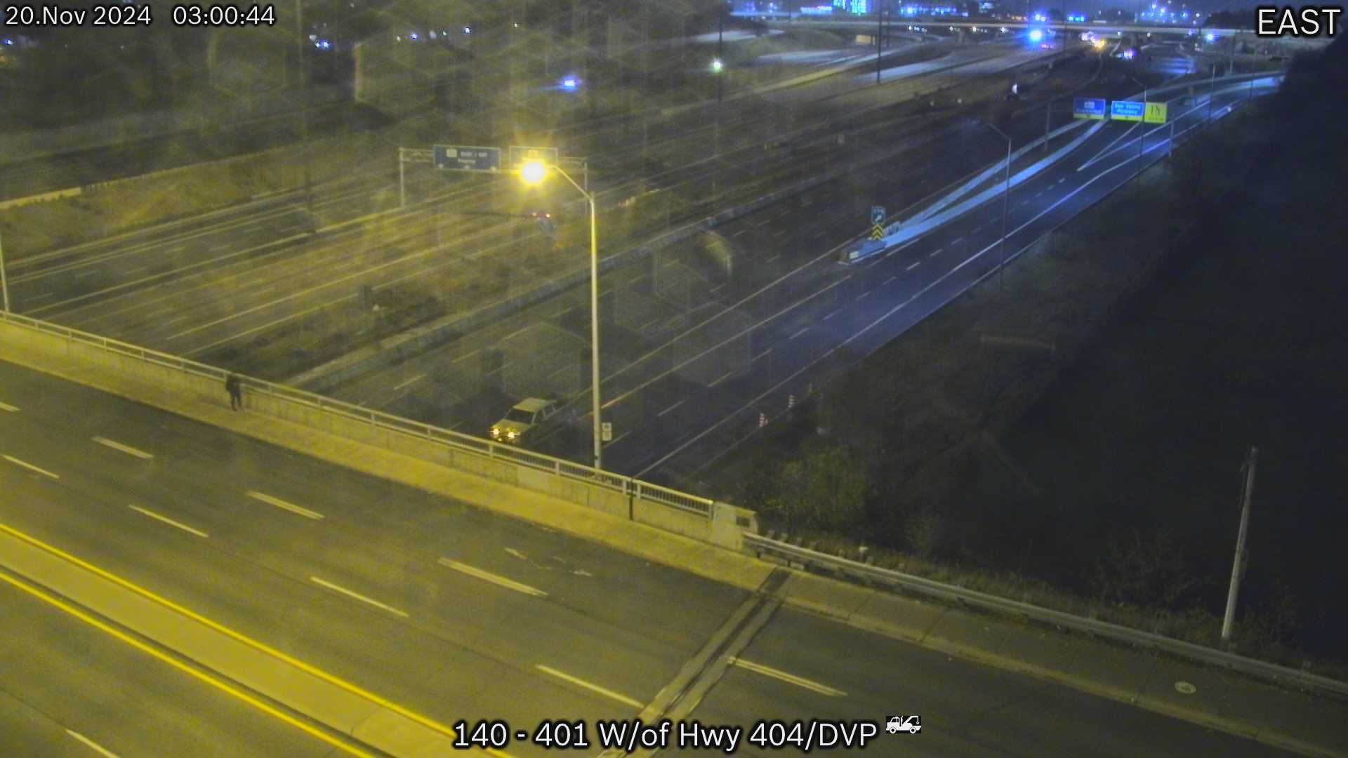 Traffic Cam Toronto: Highway 401 near Don Mills Road