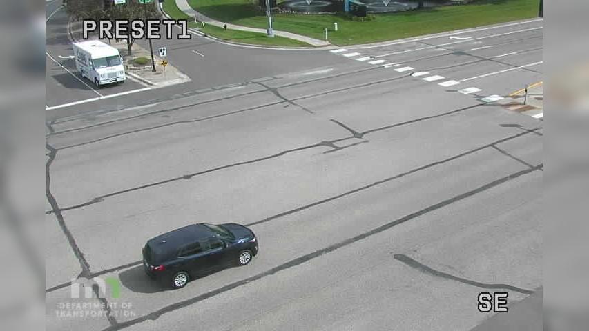 Traffic Cam Eagan: T.H.149 SB @ Lone Oak Pkwy