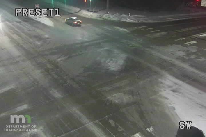 Traffic Cam Chaska: T.H.41 NB @ Hundertmark Rd WB