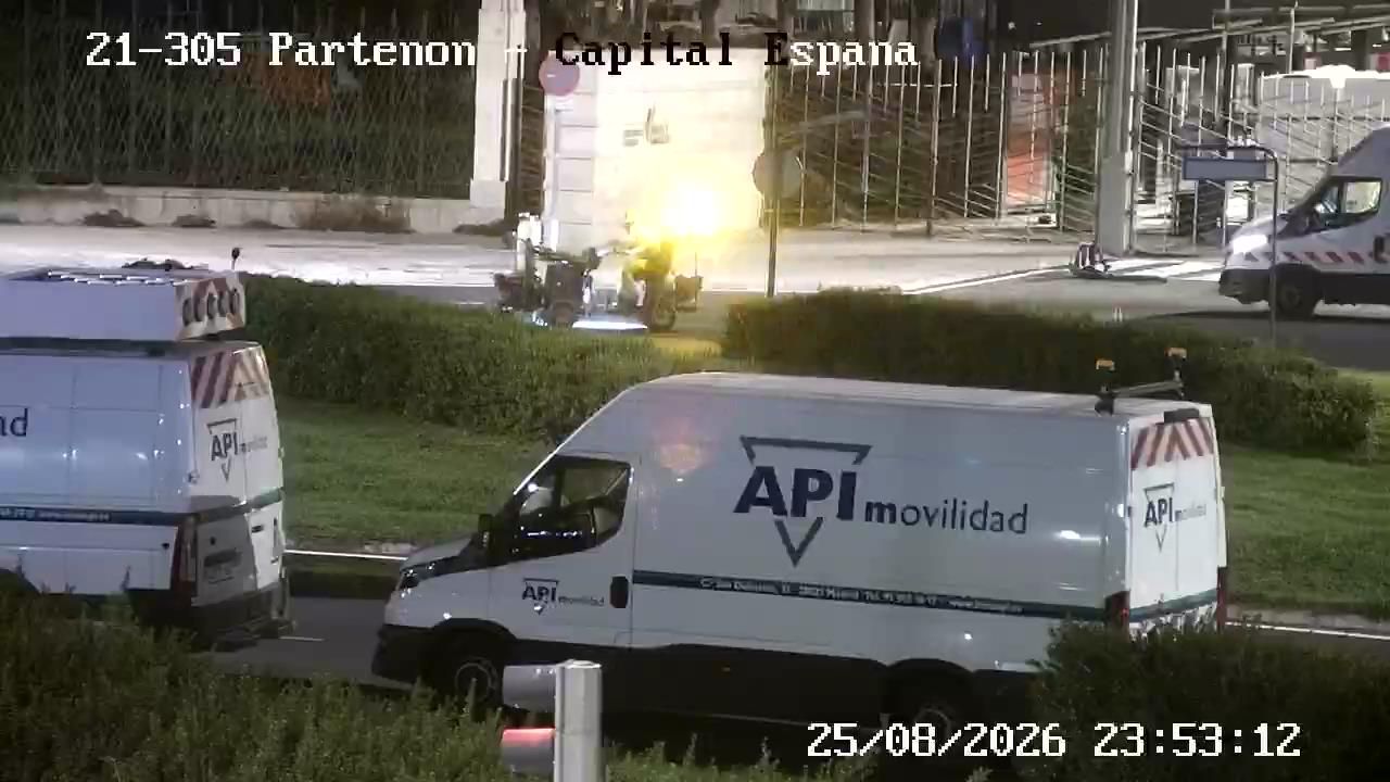 Traffic Cam Palomas: AV PARTENON-AV CAPITAL DE ESPA�A