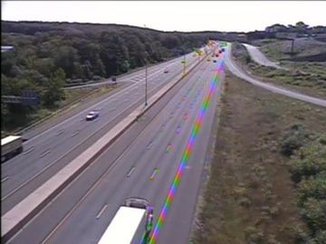Traffic Cam Waterbury › East: I-84 @ Exit 25A e/o Austin Rd