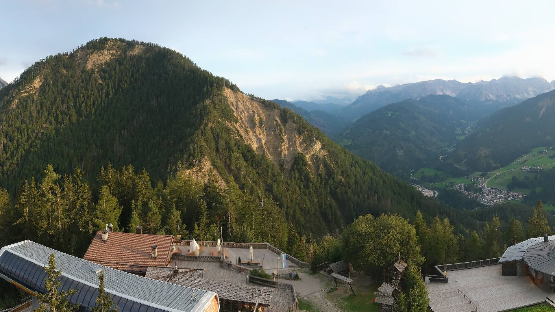 Traffic Cam San Martin de Tor - San Martino in Badia - St. Martin in Thurn: Kronplatz - Piz de Plaies