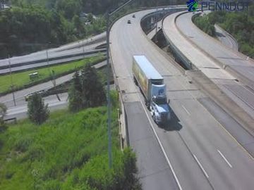 Traffic Cam Perry North: I-279 @ MM 4.5 (MCKNIGHT RD)