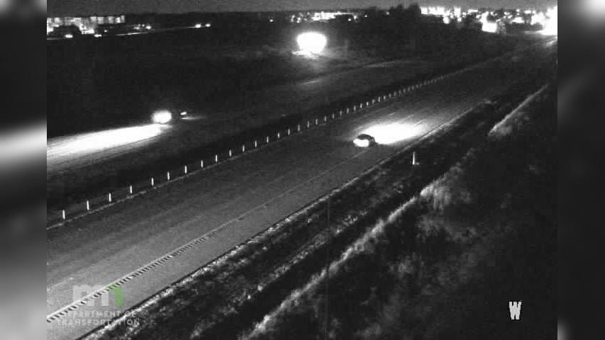 Traffic Cam Woodbury: I-94: I-94 WB @ Co Rd 17B (Lake Elmo Av)