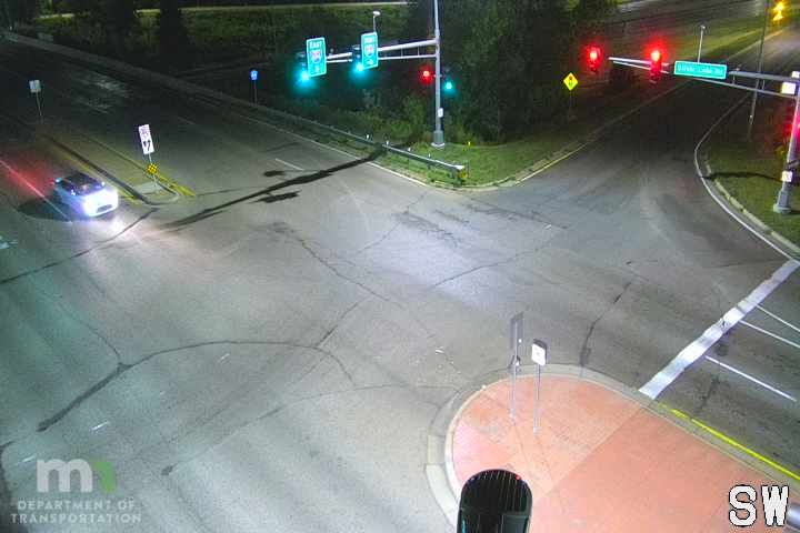 Traffic Cam New Brighton: I-694: I-694 WB @ Silver Lake Rd NB
