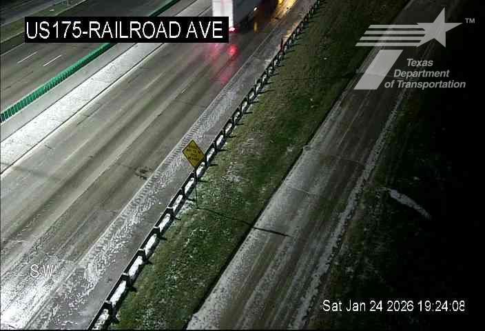 Traffic Cam Bonton › East: US 175 @ Railroad Ave