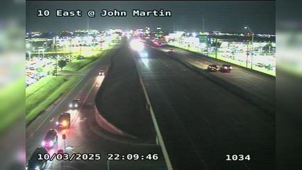 Traffic Cam Baytown › East: I-10 East @ John Martin