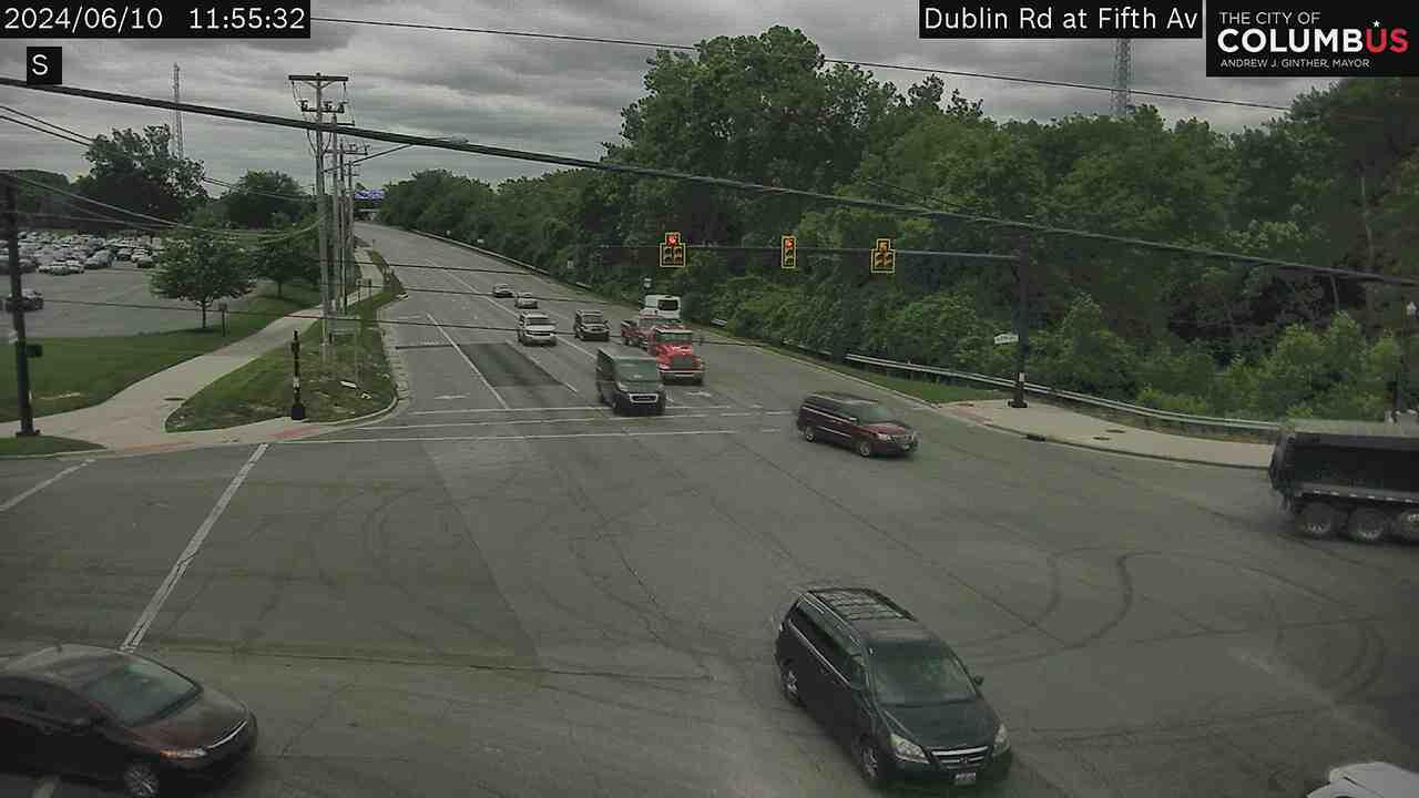 Traffic Cam Marble Cliff: City of Columbus) Dublin Rd at Fifth Ave
