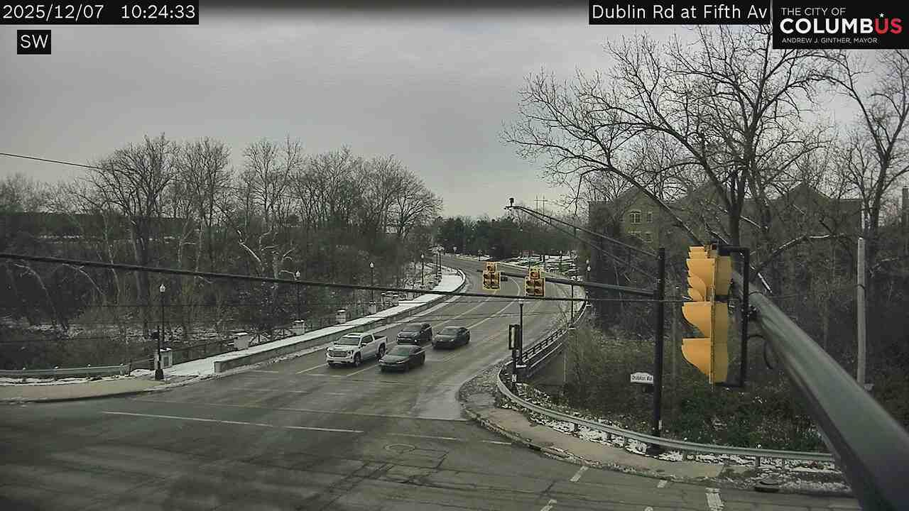Traffic Cam Marble Cliff: City of Columbus) Dublin Rd at Fifth Ave