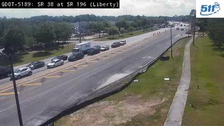 Traffic Cam Garden Heights: 105638--2