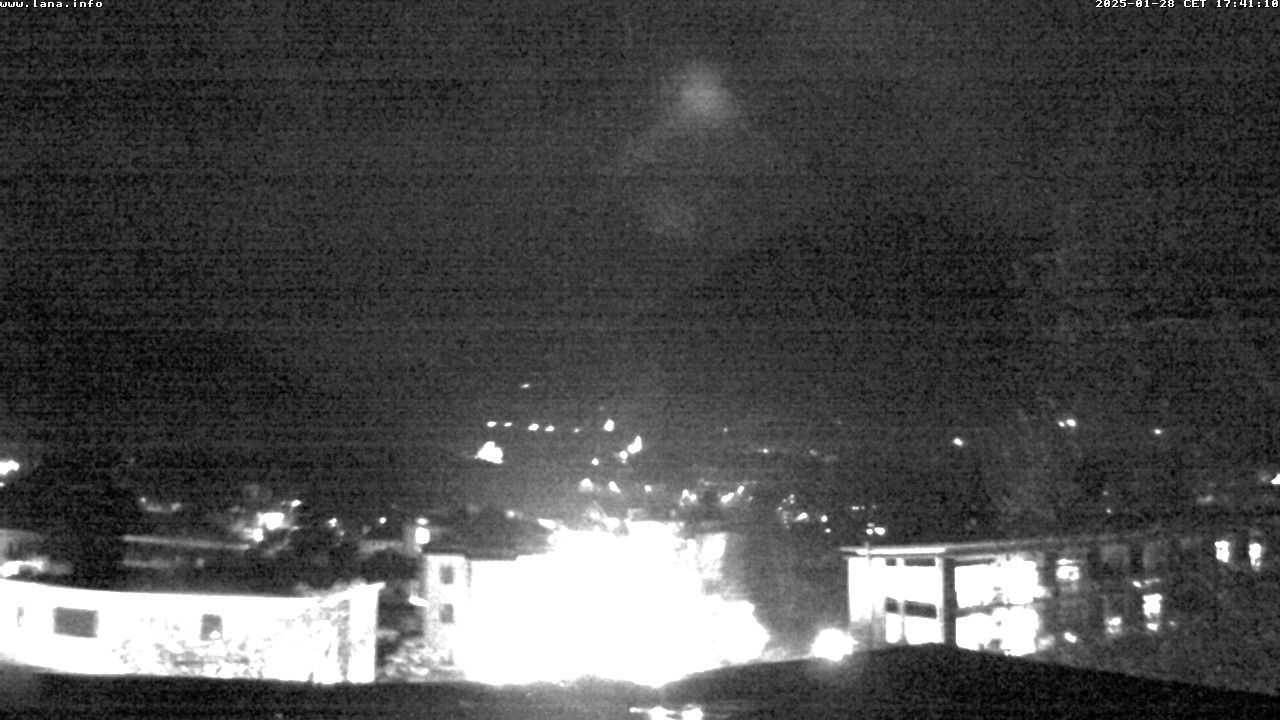 Traffic Cam Lana: Funivia Monte S. Vigilio, Stazione a monte