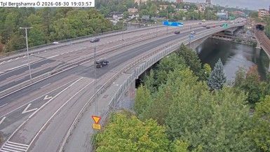 Traffic Cam Bergshamra: Tpl - östra