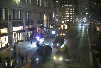 Traffic Cam Manhattan Community Board 6: 5 Avenue @ 23 Street