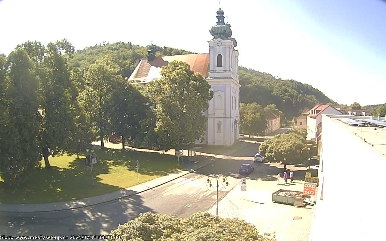 Traffic Cam Sloup › South-East: Sloup v Moravském Krasu