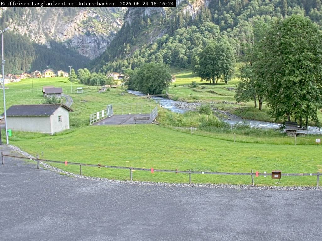 Unterschächen › Südosten: Raiffeisen Langlaufzentrum Unterschächen, Klausenpass