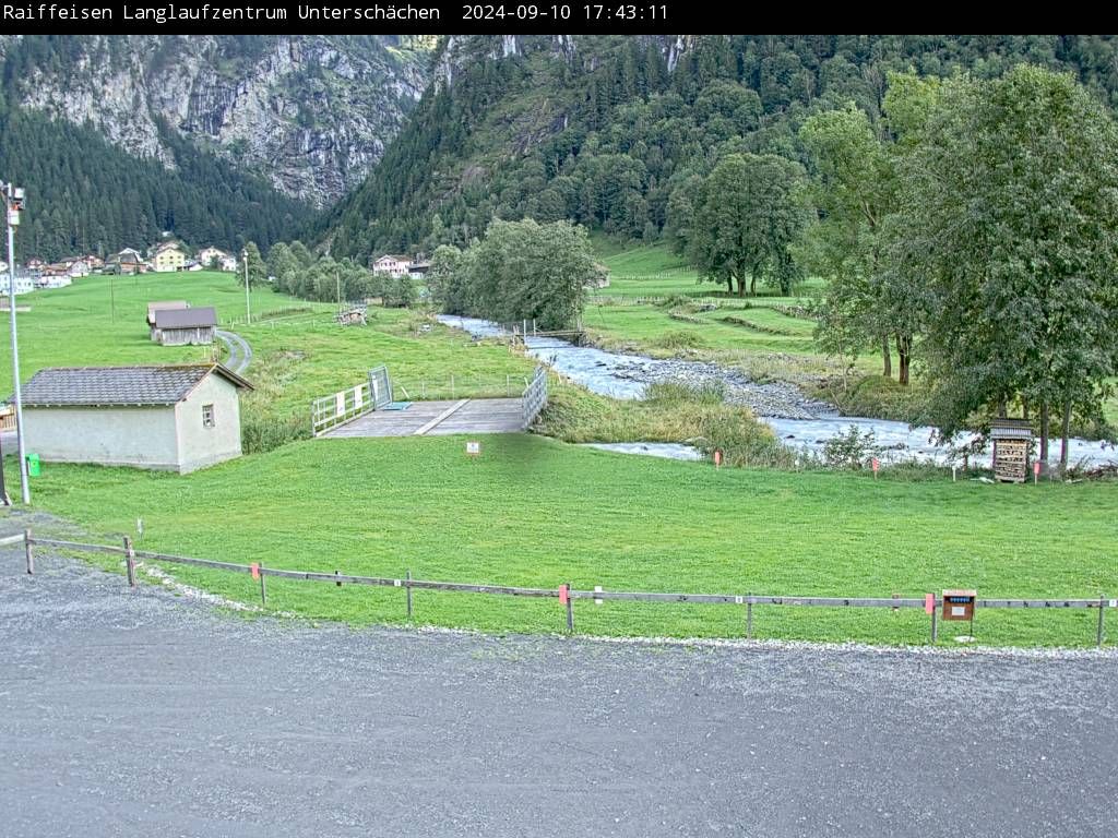 Unterschächen › Süd-Ost: Raiffeisen Langlaufzentrum Unterschächen, Klausenpass