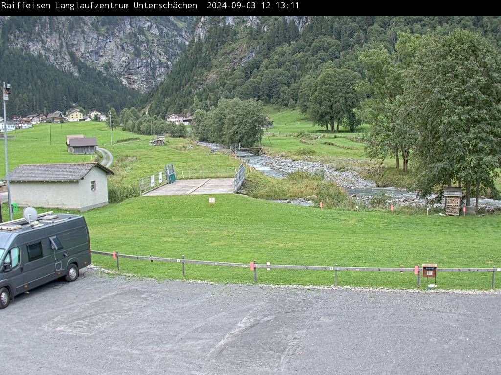 Unterschächen › Süd-Ost: Raiffeisen Langlaufzentrum Unterschächen, Klausenpass