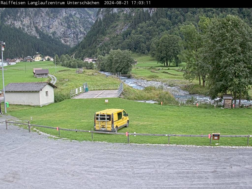 Unterschächen › Süd-Ost: Raiffeisen Langlaufzentrum Unterschächen, Klausenpass